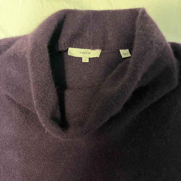 Vince Cashmere cowl neck  Sweater - Picture 2 of 3